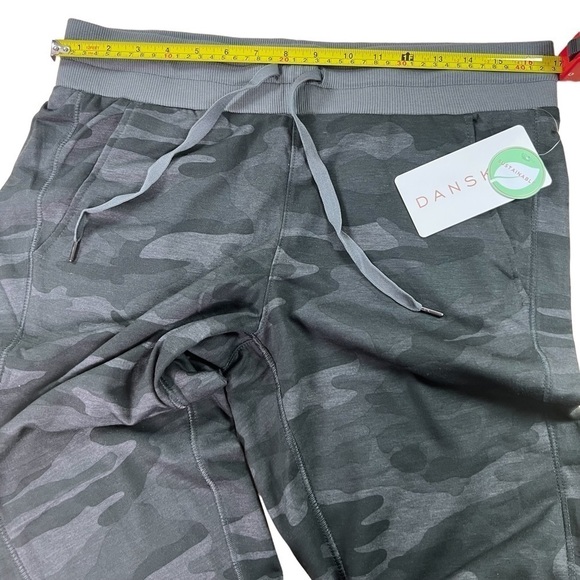 New! Printed Soft Touch Jogger by Danskin - Picture 8 of 9